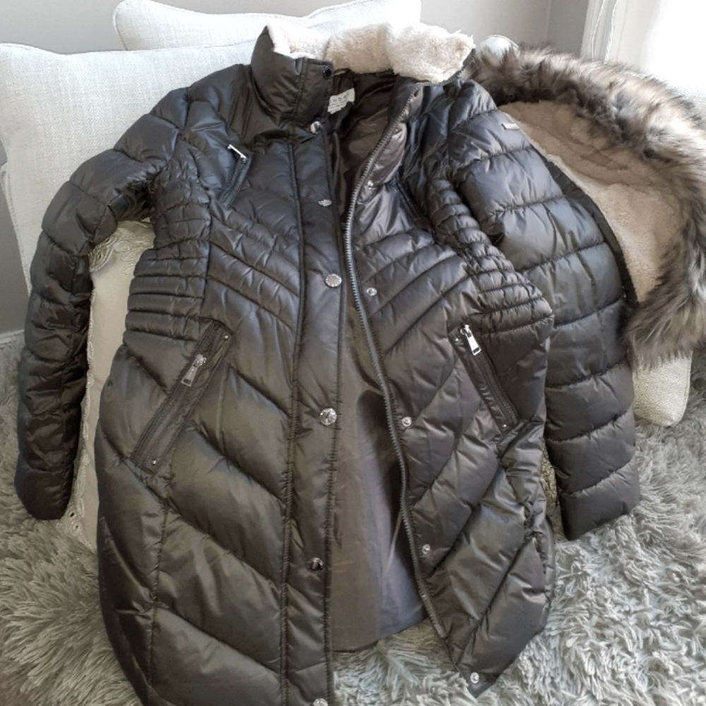 LAUNDRY Puffer coat, Olive, size S. New!!